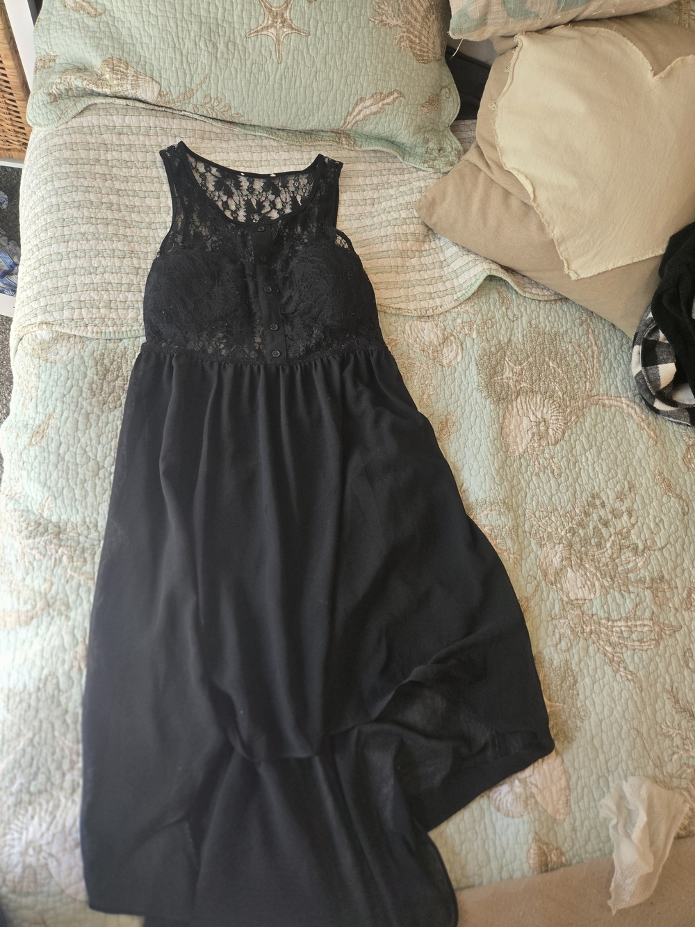 Black Lace Overlay High-Low Dress - Picture 13 of 16